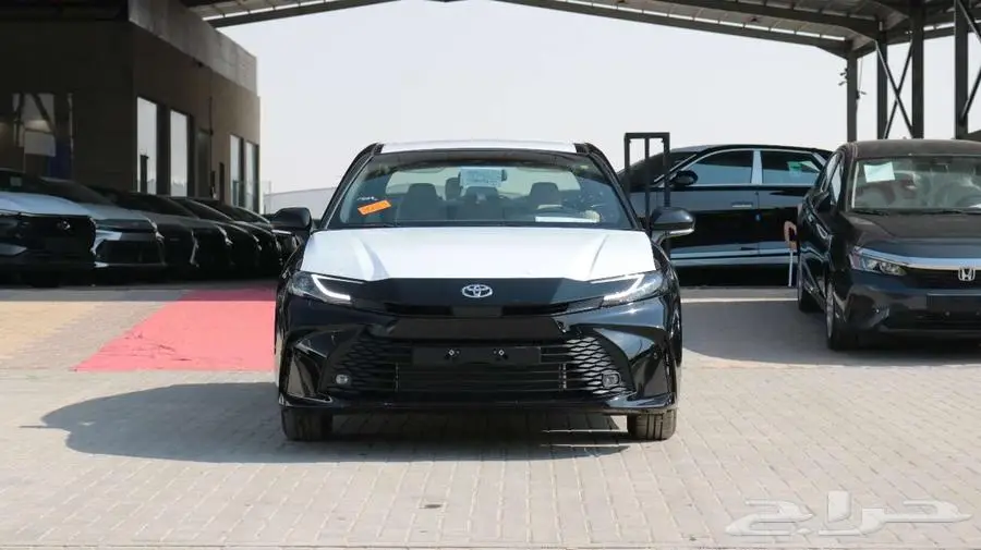 تويوتا كامري 2025 استاندر اسود بنزين اقل سعر كاش و اقساط 14