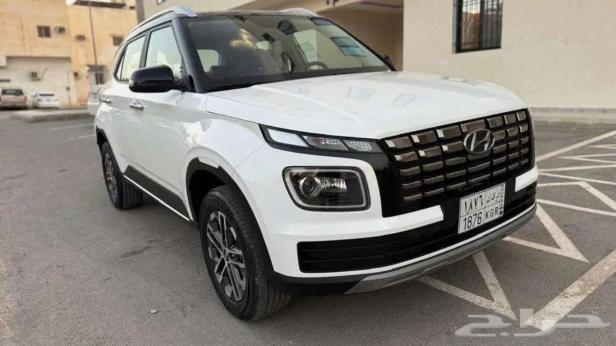 HYUNDAI VENUE TURBO 1000cc (PREMIUM)   2023 4
