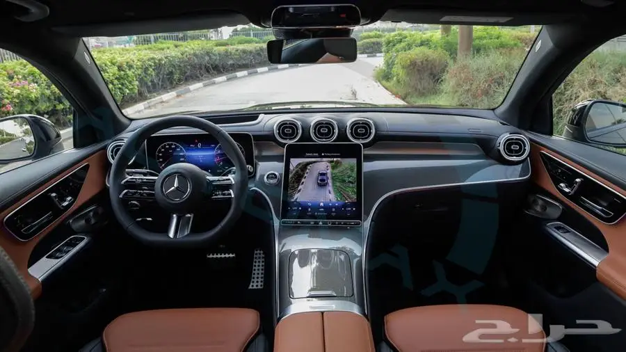2025 Mercedes-Benz GLC 200 COUPE 4MATIC GCC 9