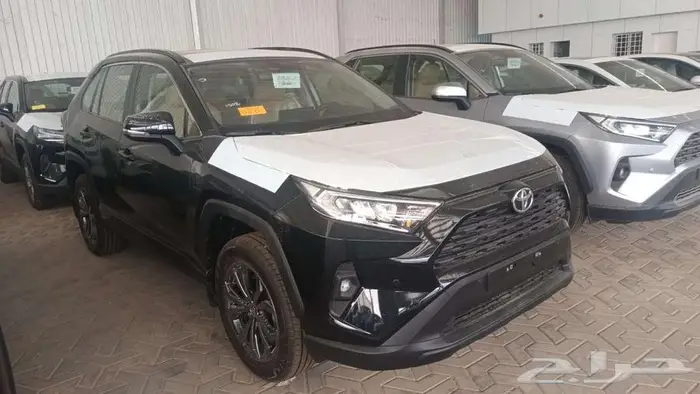تويوتا راف فور فتحة XLE بنزين 2025 أقساط وكاش 3
