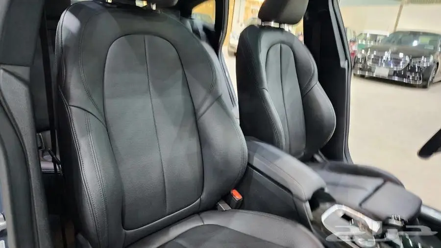 بي ام دبليو 218i 2021 22
