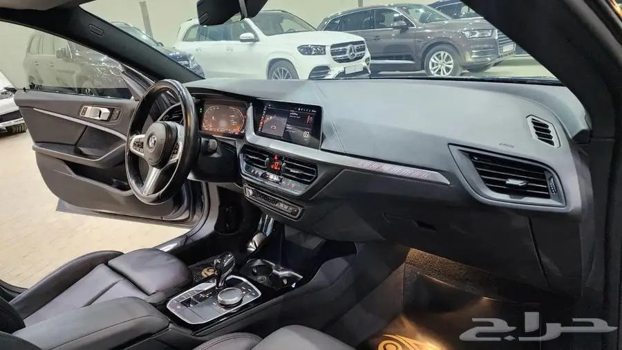 بي ام دبليو 218i 2021 26
