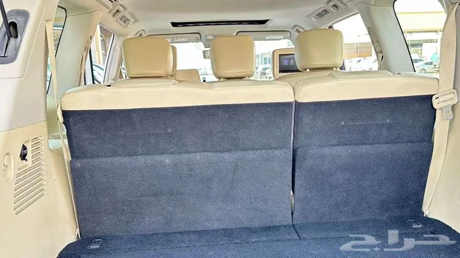 اينفينيتي QX80 2019 فل كامل 20