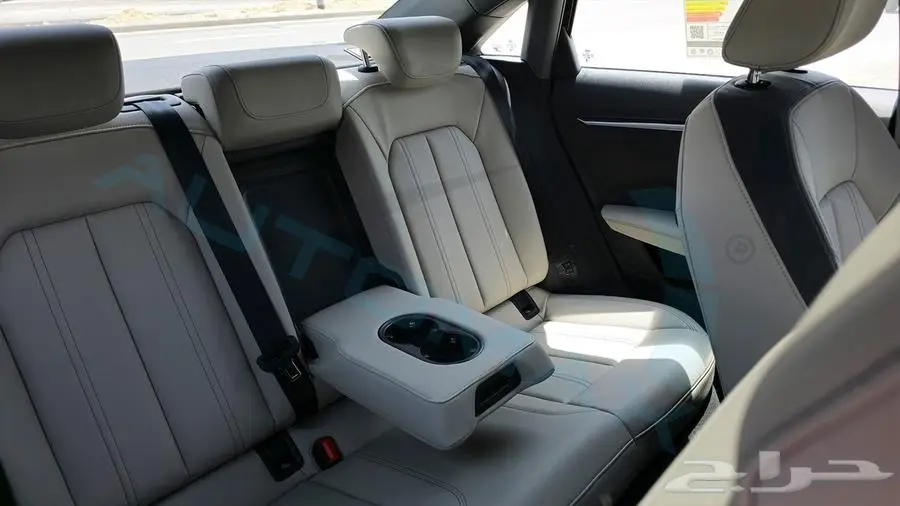اودي A3 2025 خليجي اصفار مع ضمان الوكيل 24