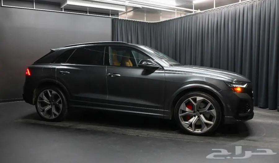 2023 Audi RS Q8 1