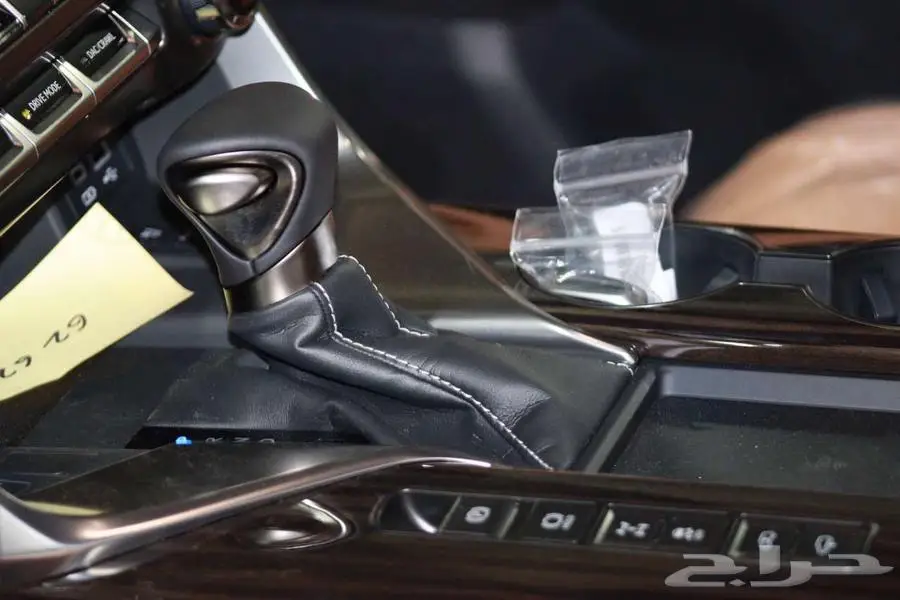 لكزس LX600 BB بنزين 2025 - عروض 50 50 21