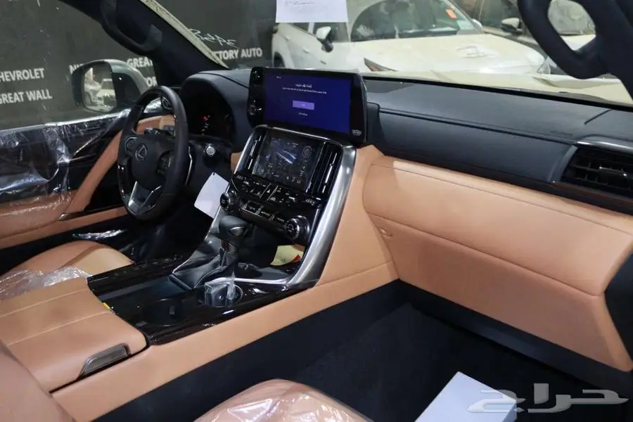 لكزس LX600 BB بنزين 2025 - عروض 50 50 20