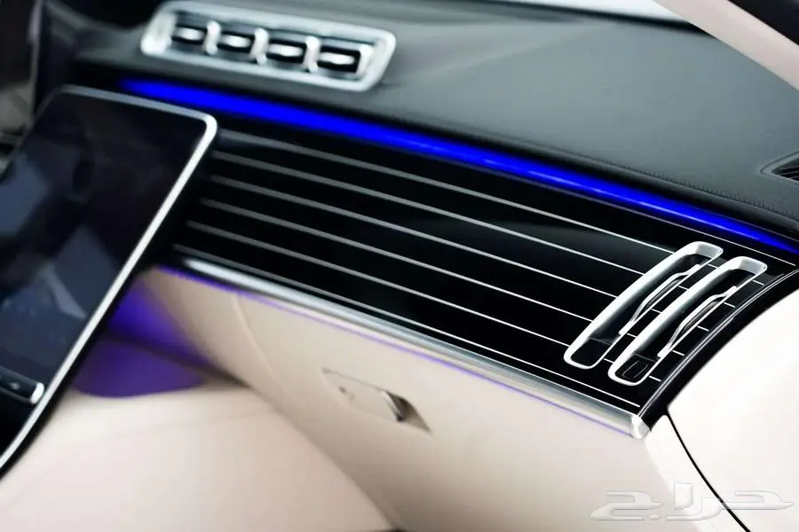 مرسيدس S 500 موديل 2025 أصفار خليجي رمادي فاتح أبيض 12