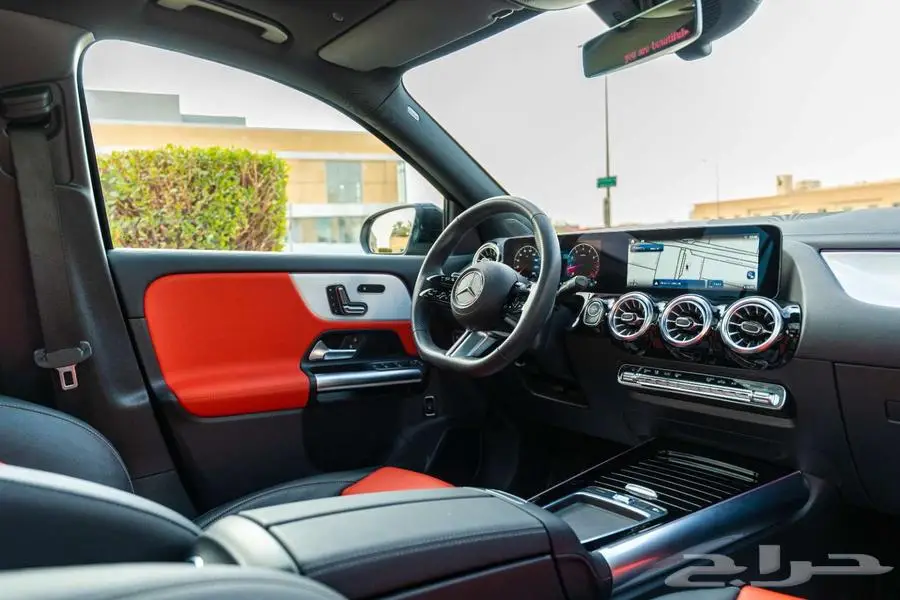 مرسيدس GLA 200 AMG KIT 2024 اسود الشكل الجديد 6