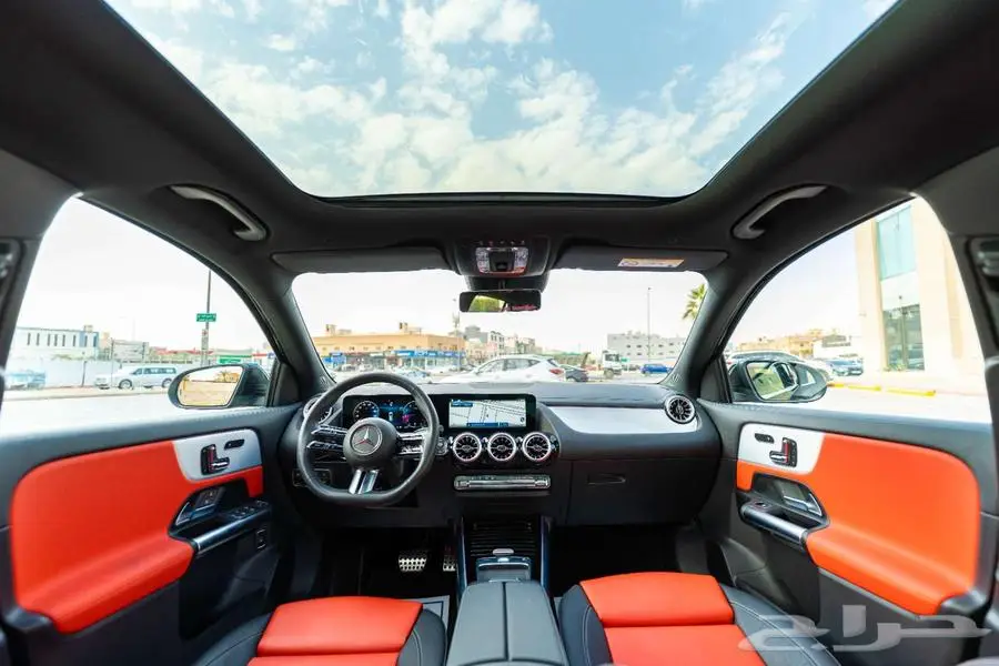 مرسيدس GLA 200 AMG KIT 2024 اسود الشكل الجديد 4