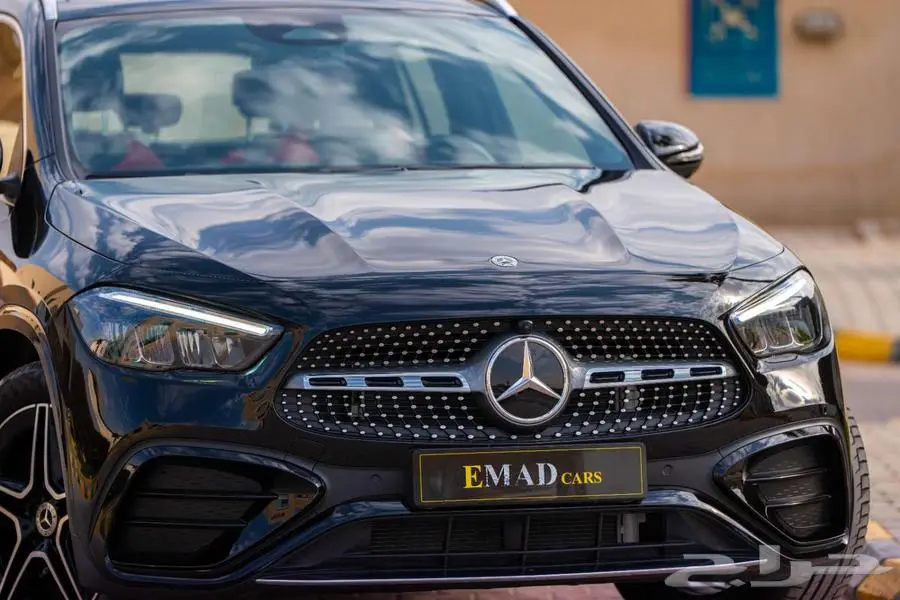 مرسيدس GLA 200 AMG KIT 2024 اسود الشكل الجديد 1