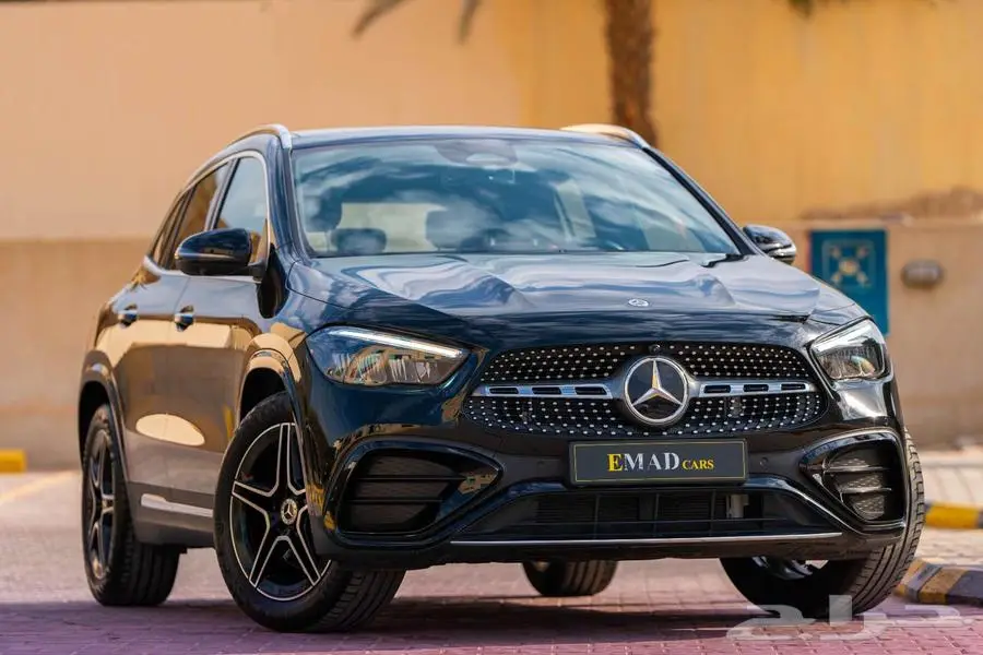 مرسيدس GLA 200 AMG KIT 2024 اسود الشكل الجديد 0