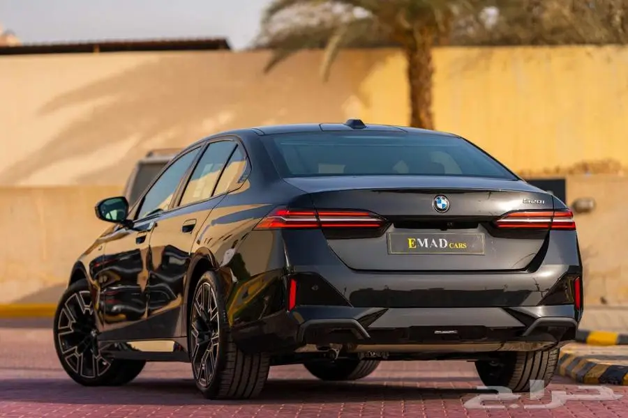 BMW 520 M KIT 2025 اسود خليجي زيرو 3