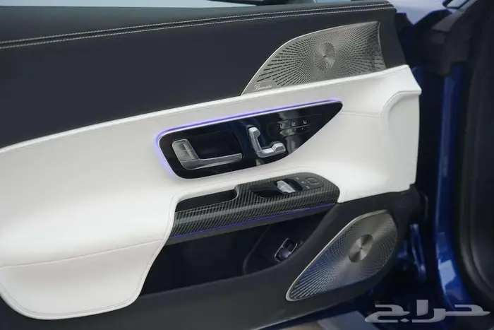 مرسيدس GT 43 AMG موديل 2025 أصفار خليجي أزرق أبيض كريستال 16
