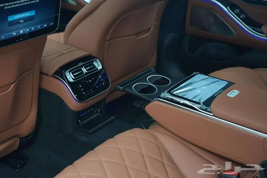 مرسيدس S 500 موديل 2025 أصفار خليجي رمادي غامق جملي 13