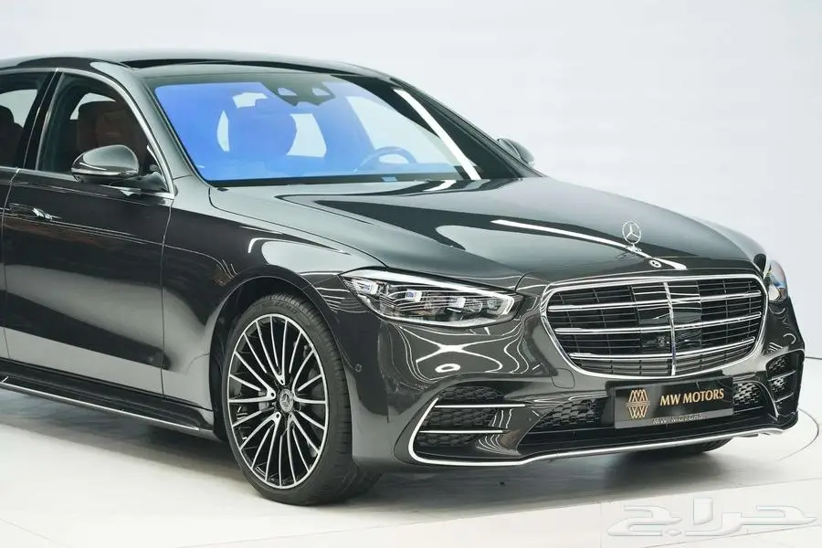 مرسيدس S 500 موديل 2025 أصفار خليجي رمادي غامق جملي 2