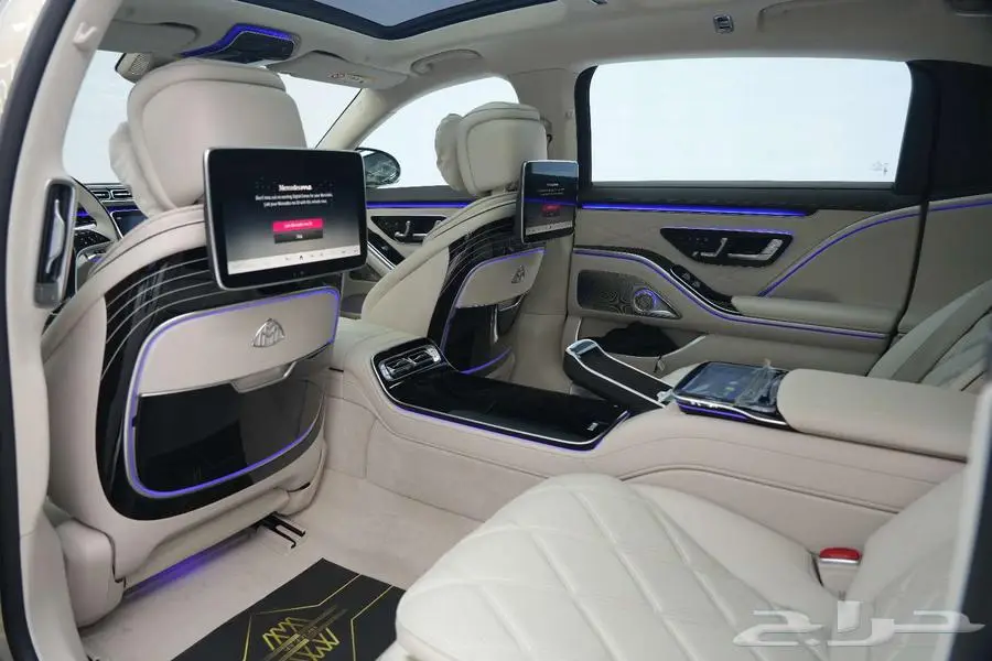 مرسيدس مايباخ S 680 موديل 2025 أصفار خليجي أسود ذهبي أبيض 16