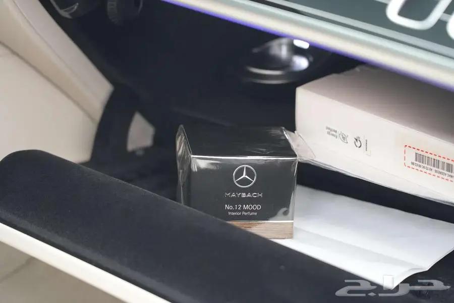 مرسيدس مايباخ S 680 موديل 2025 أصفار خليجي أسود ذهبي أبيض 10