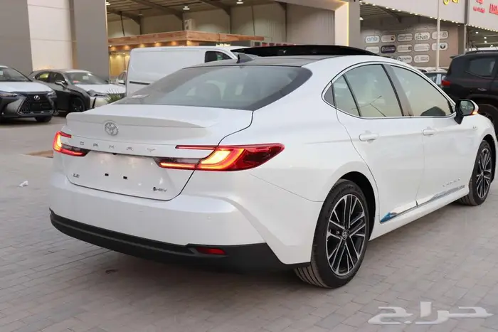 كامري LE هايبرد 2025 كاش وتقسيط تسليم فوري 4