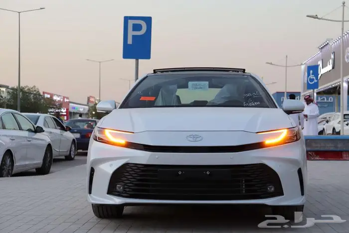 كامري LE هايبرد 2025 كاش وتقسيط تسليم فوري 0