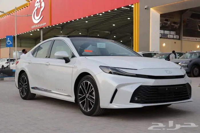 كامري LE هايبرد 2025 كاش وتقسيط تسليم فوري 6