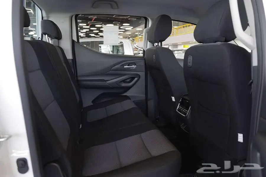 التصميم الفاخر والأداء القوي مع شانجان هنتر اوميغا 4WD 2025 7