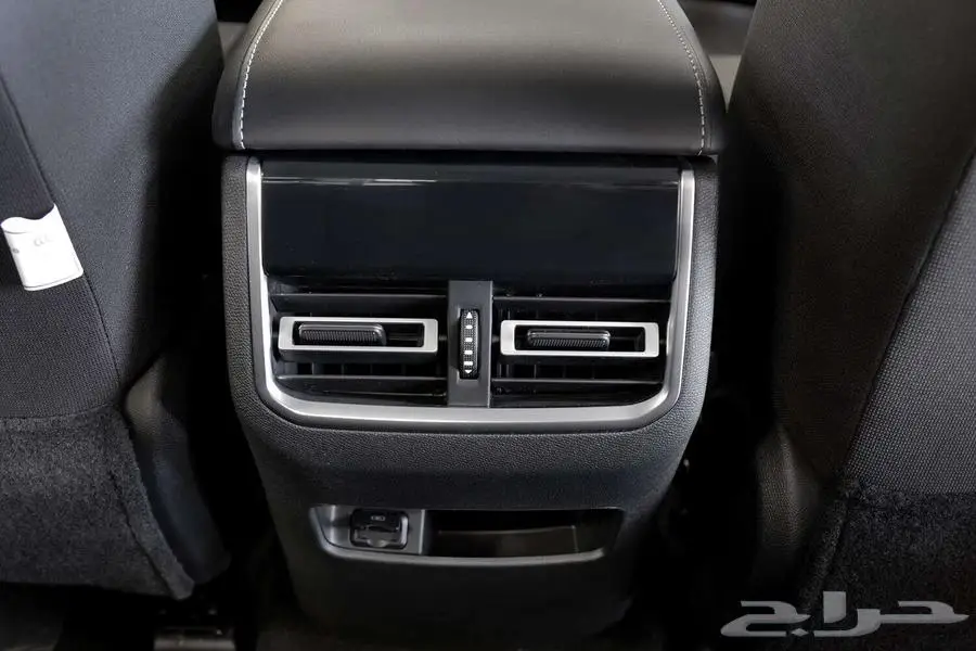 التصميم الفاخر والأداء القوي مع شانجان هنتر اوميغا 4WD 2025 9