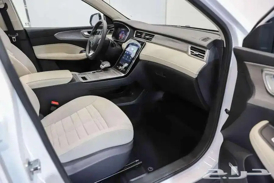 ام جي ار اكس 5 ستاندرد بلس 2024 PLUS RX5 8