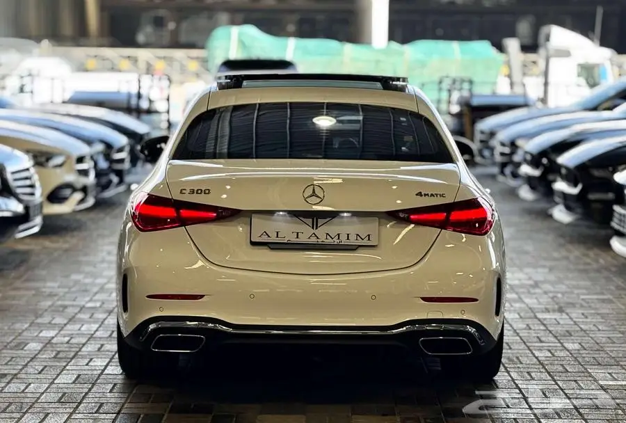 مرسيدس C300 AMG - 4MATIC موديل 2023 كاش او تمويل 3