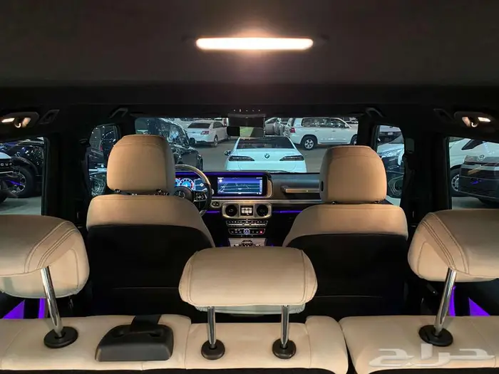 مرسيدس G500 موديل 2022 اسود ماشيه 46000كم 16