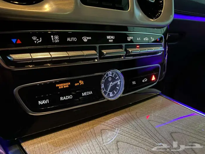 مرسيدس G500 موديل 2022 اسود ماشيه 46000كم 44