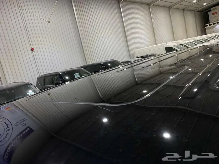 مرسيدس G500 موديل 2022 اسود ماشيه 46000كم 18