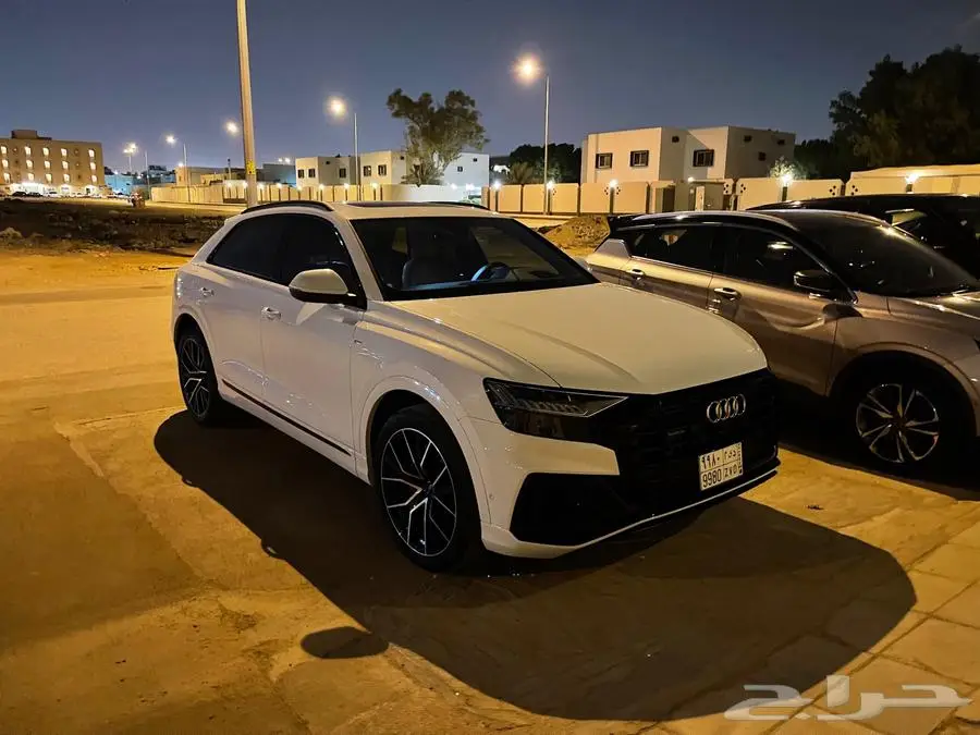 Audi Q8 2022 4