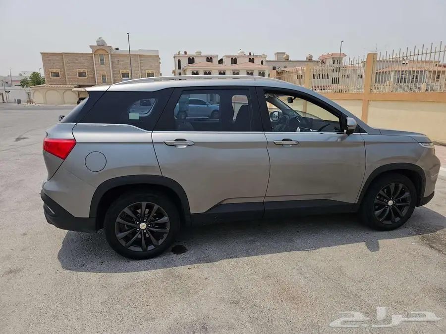 Chevrolet Captiva LT mid 2023 4