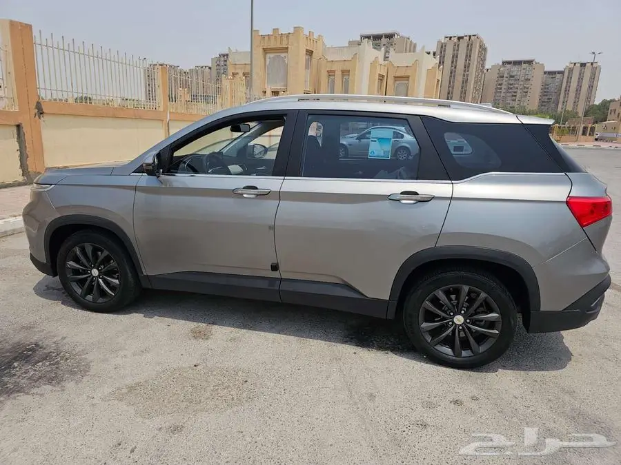 Chevrolet Captiva LT mid 2023 3