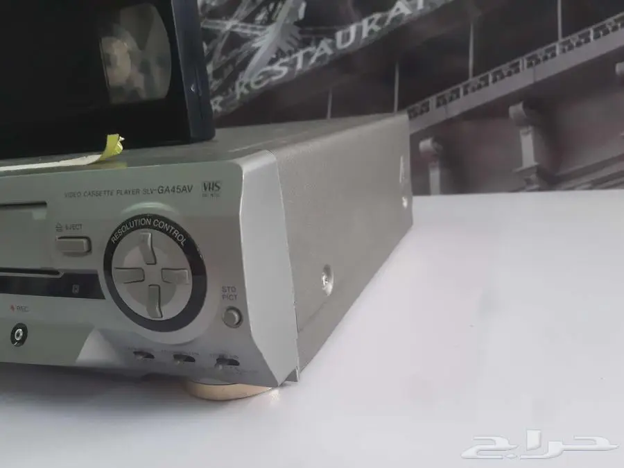 للبيع جهاز الفيديو يشغل الاشرطه الكبيره VHS 3