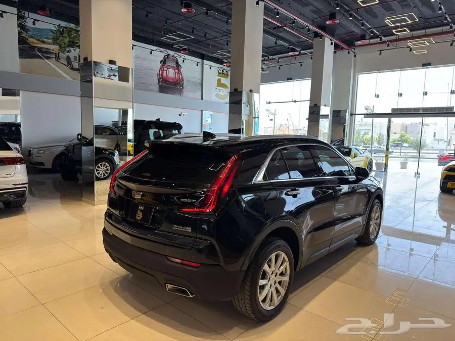 كاديلاك XT4 3