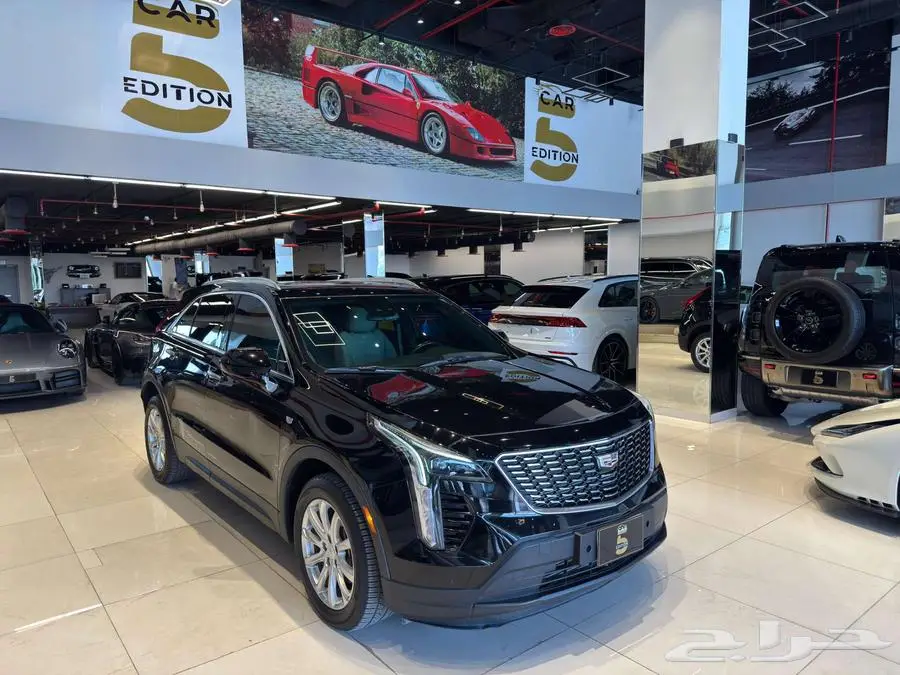كاديلاك XT4 0