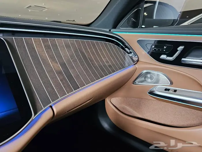 E-class(E300)4MATIC(2025) 17