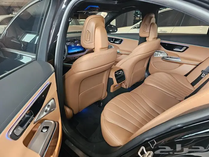 E-class(E300)4MATIC(2025) 13