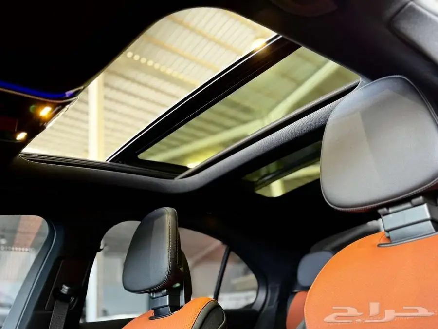 مرسيدس بنز الموديل   C 300 AMG 2023 15