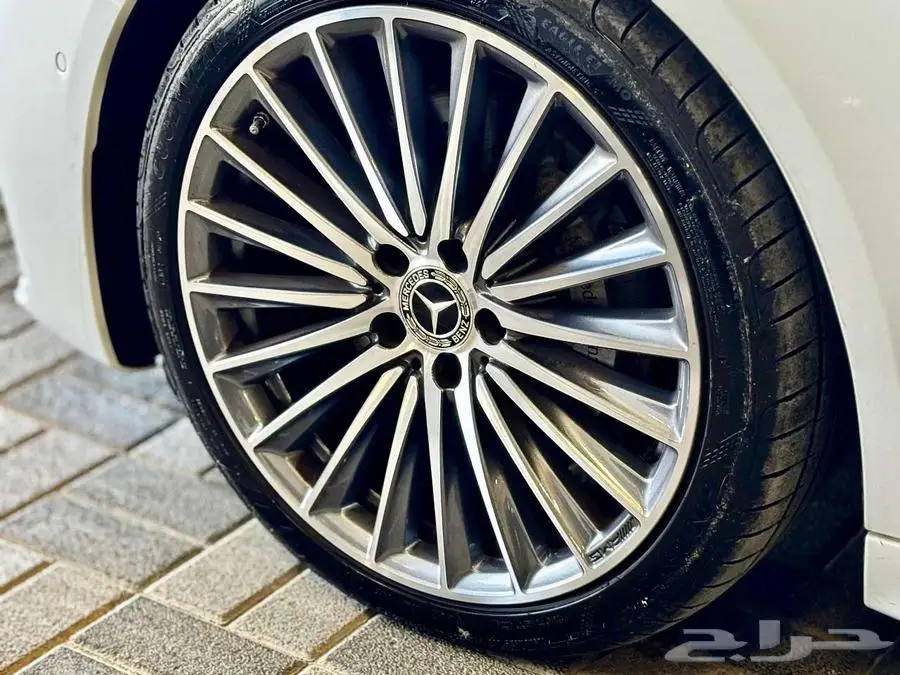 مرسيدس بنز الموديل   C 300 AMG 2023 11
