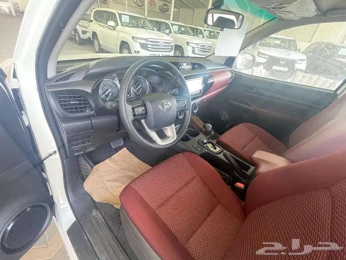 هايلوكس غمارتين GLS اتوماتيك بنزين بريمي 2025 13