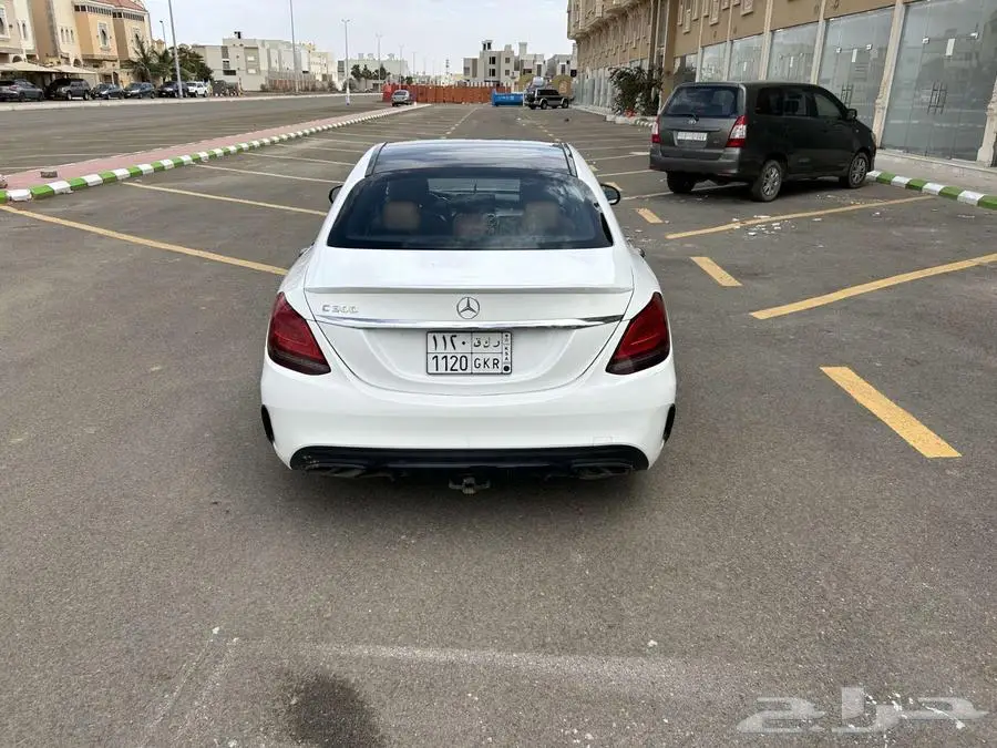 2020 مرسيدس Mercedes C300 3