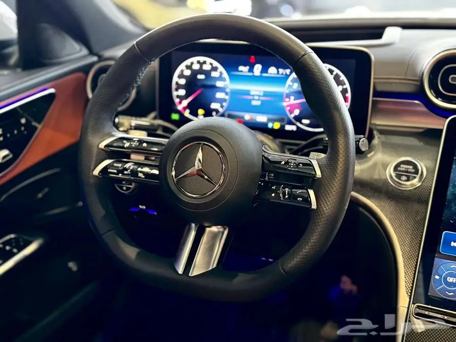 مرسيدس C300 AMG - 4MATIC موديل 2023 كاش او تمويل 8