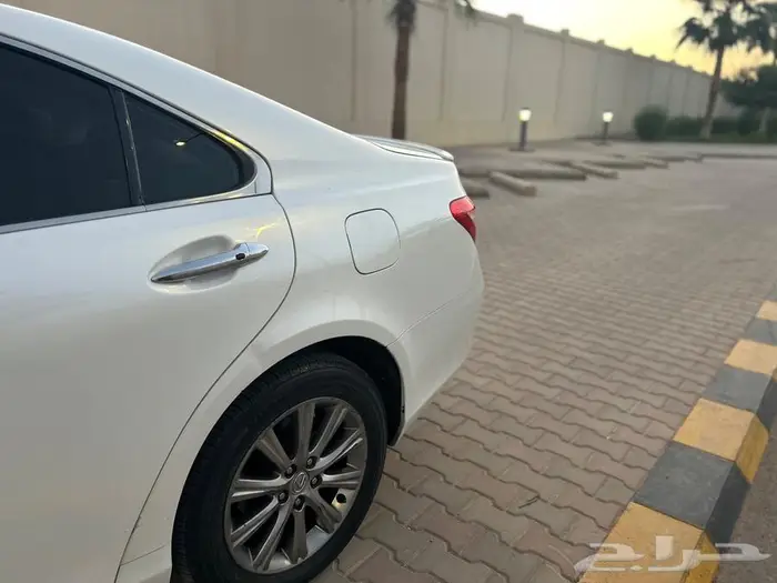 لكزس 2009 ES 4