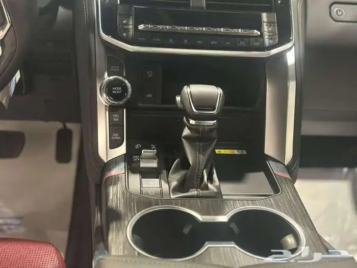 لاند كروزر VXR 2025 وارد عبداللطيف 2