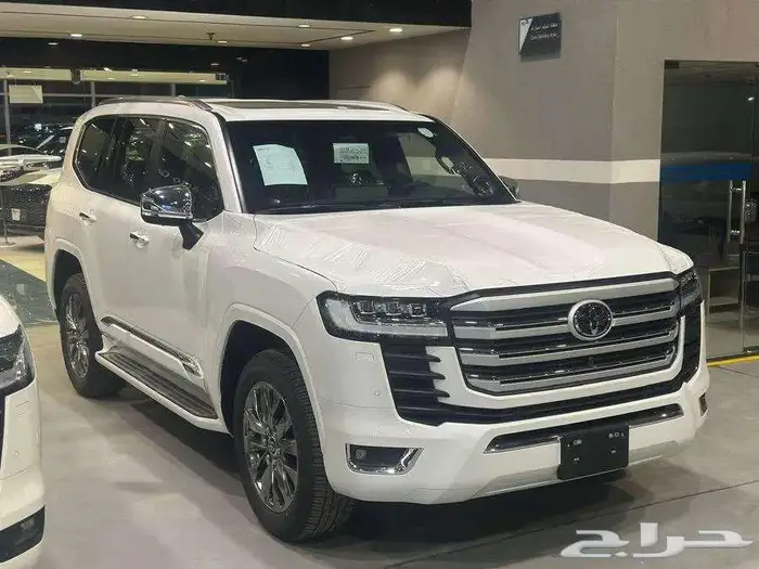 لاند كروزر VXR 2025 وارد عبداللطيف 3