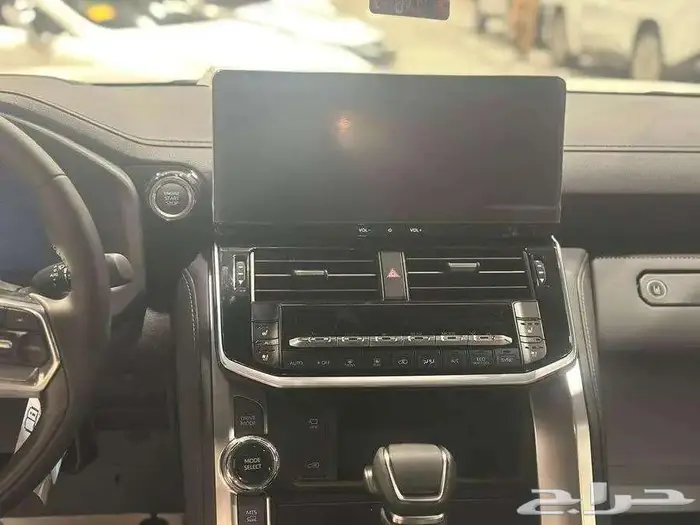 لاند كروزر VXR 2025 وارد عبداللطيف 9