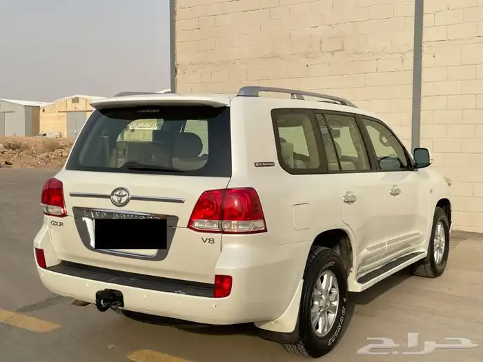 لاندكروزر 2011 GX.R 1